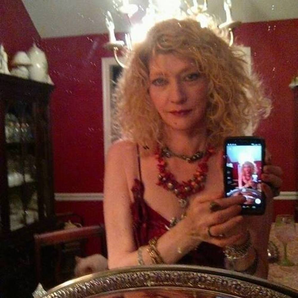 Meet your Posher, Julia elizabeth kneece